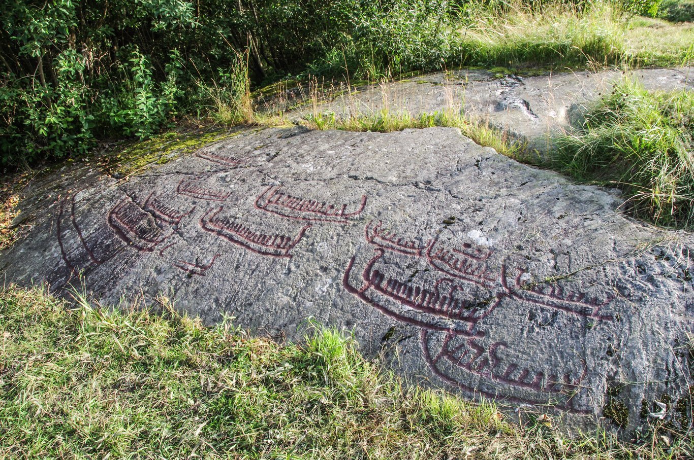 Basteröds Hällristningar i Klövedal.