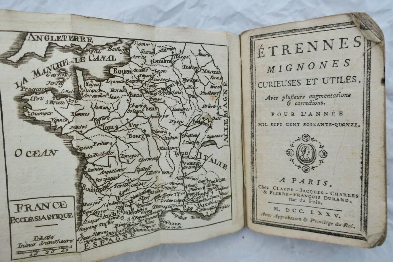 Carte de France avec les étrennes mignonnes de 1775
