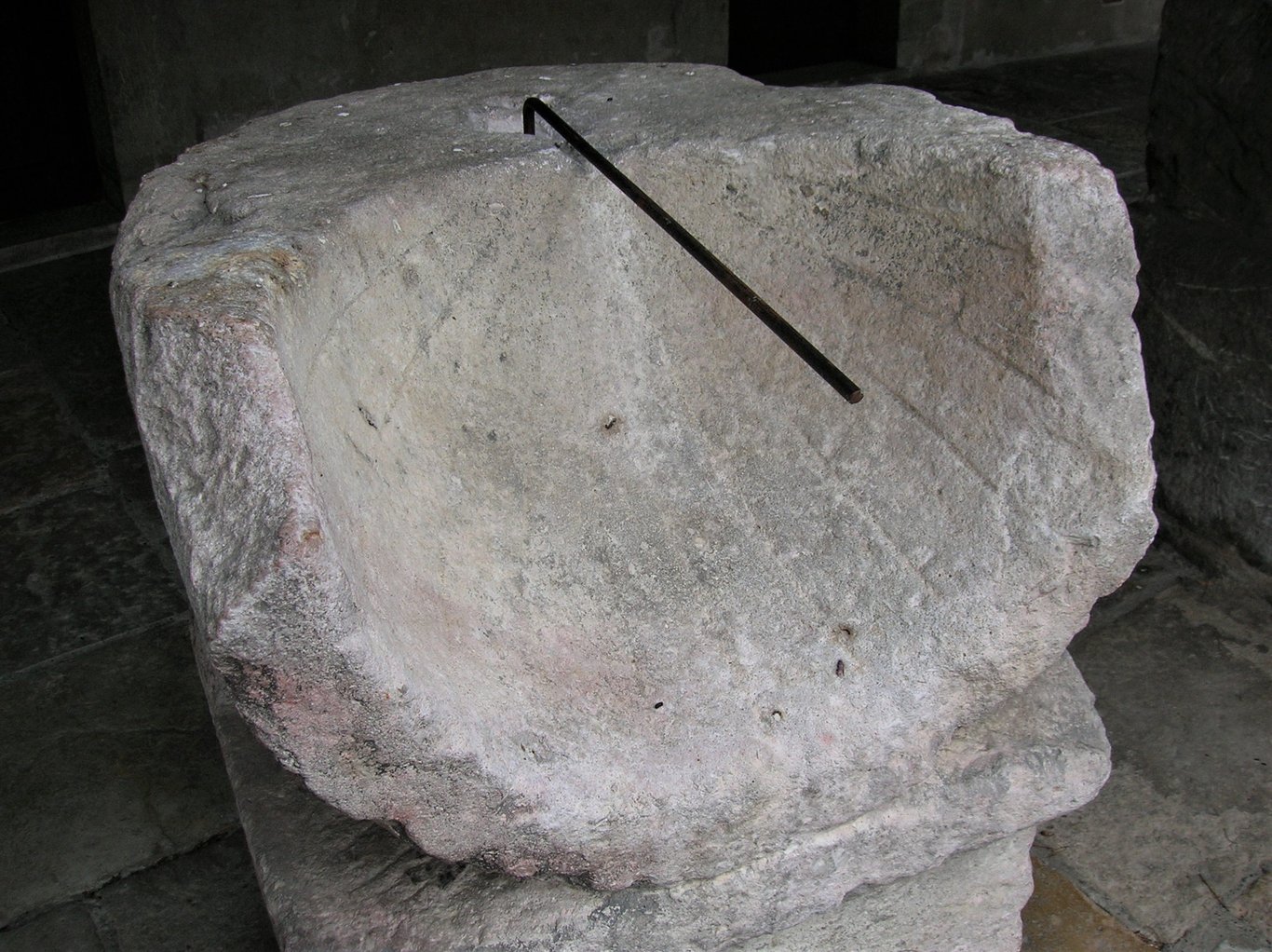 Scaphé romain du Ier ou II siècle après J.-C., présenté au Musée Dauphinois de Grenoble